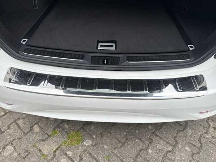 Toyota Avensis Combi Touring Sports 1.8 'Team D'