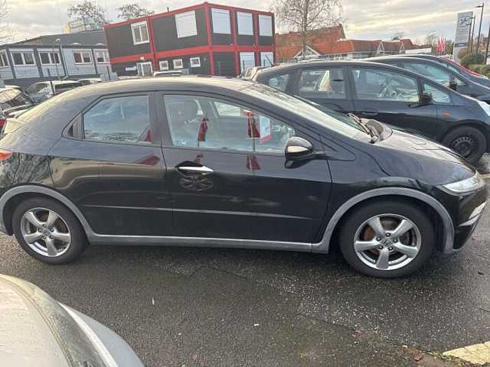 Honda Civic Fließheck 5-Türer 1.4i-DSi Sport