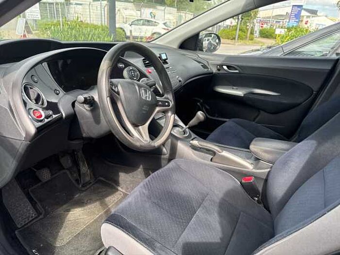 Honda Civic Fließheck 5-Türer 1.4i-DSi Comfort
