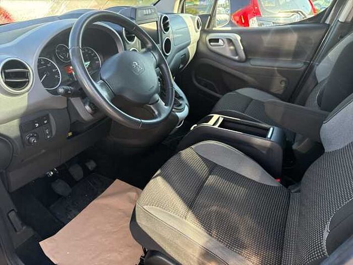 Peugeot Partner Tepee Diesel BlueHDi 120 Stop&Start Outdoor